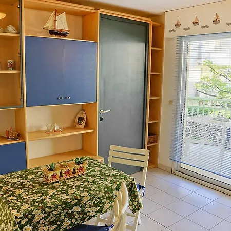 Apartament Quartier Latin-8 *